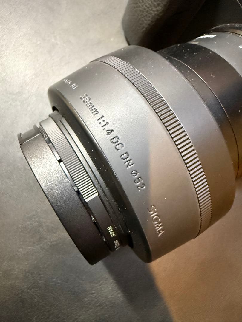 SONY α 6400ミラーレスカメラ SIGMA 30mm F1.4