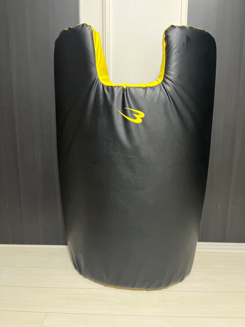 ボディーメーカー スーパーダミーミットシールド ブラック×イエロー