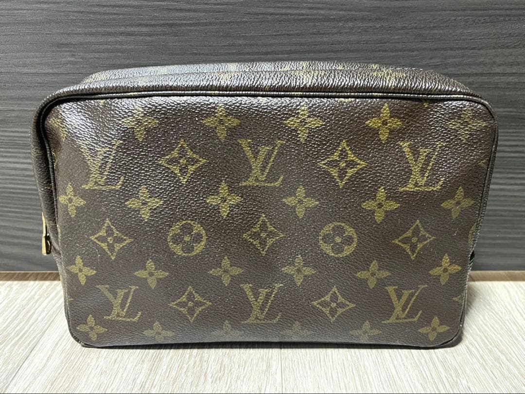 美品 LOUIS VUITTON ルイヴィトン トゥルーストワレット23 ポーチ