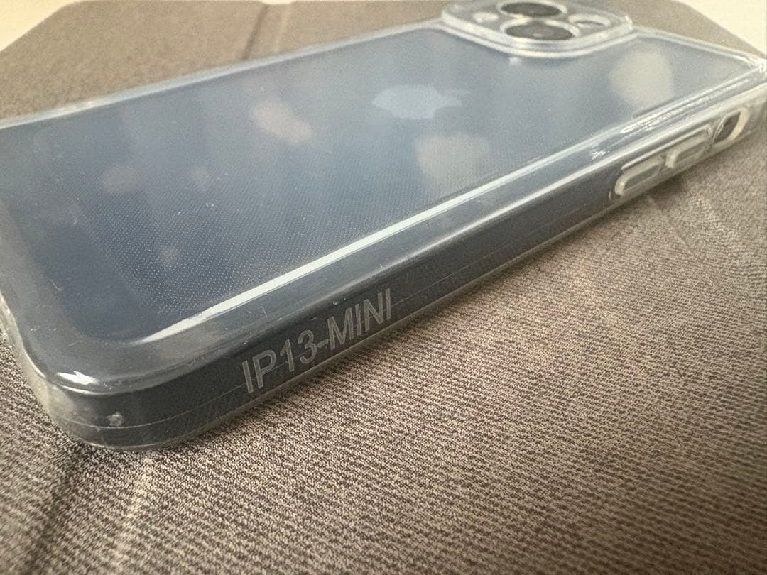 Apple iPhone 13 mini ブラック　即日発送可能　クリアケース付