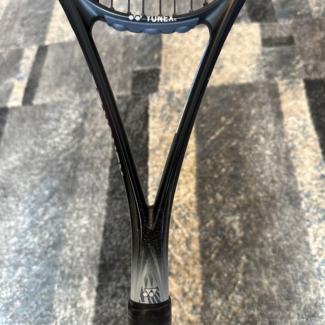YONEX VOLTRAGE ボルトレイジ8V