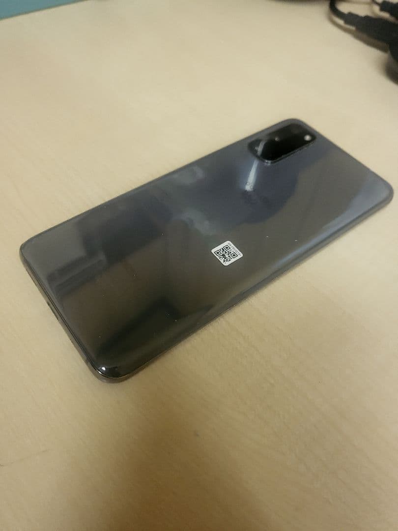 O*a様 Galaxy　s20 simフリー　128g