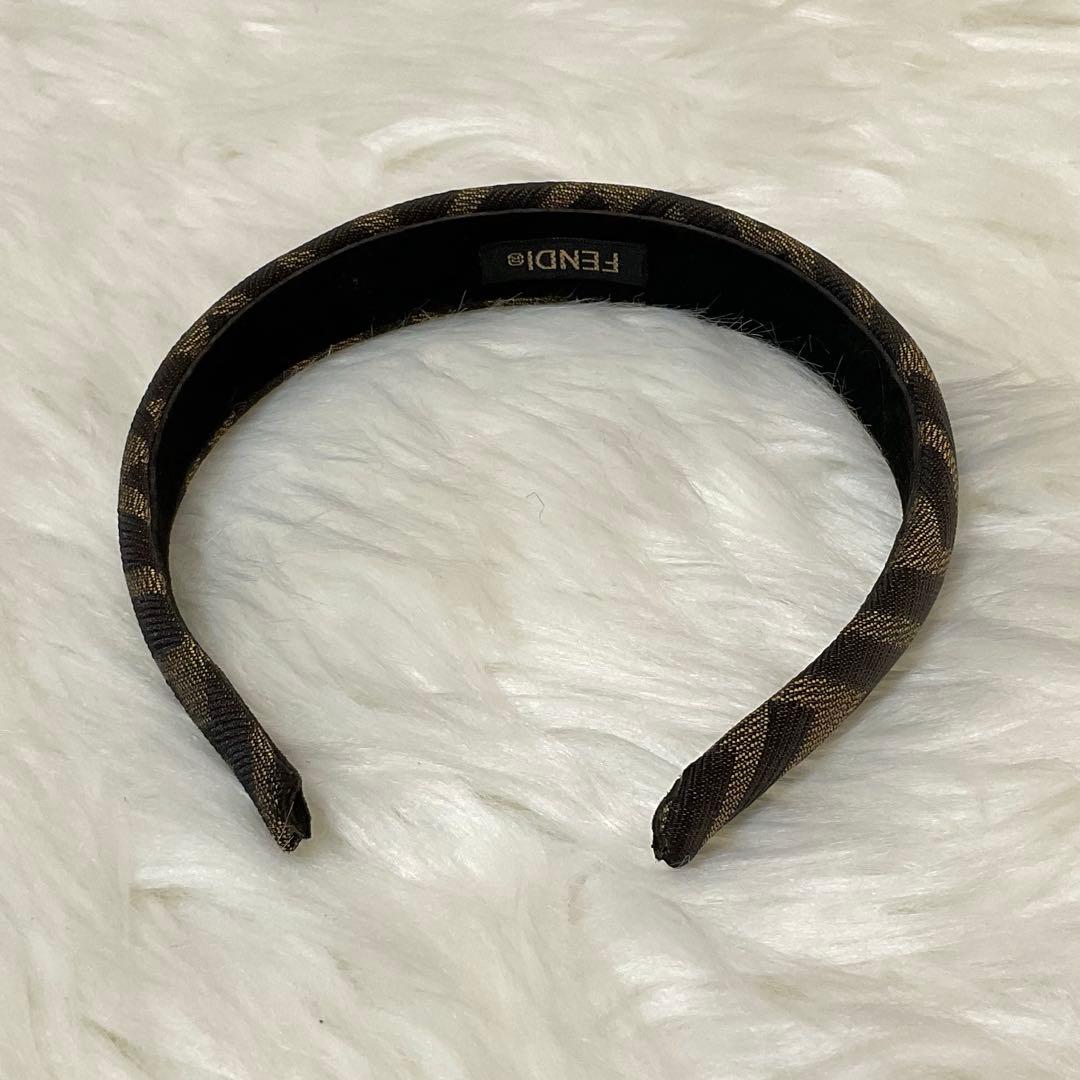 FENDI カチューシャ　ズッカ柄 極美品一度のみ使用