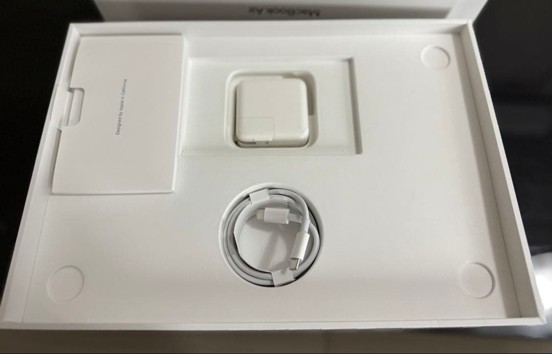 Macbook Air M1 13インチ 16GB 256GB 【値下げ！】