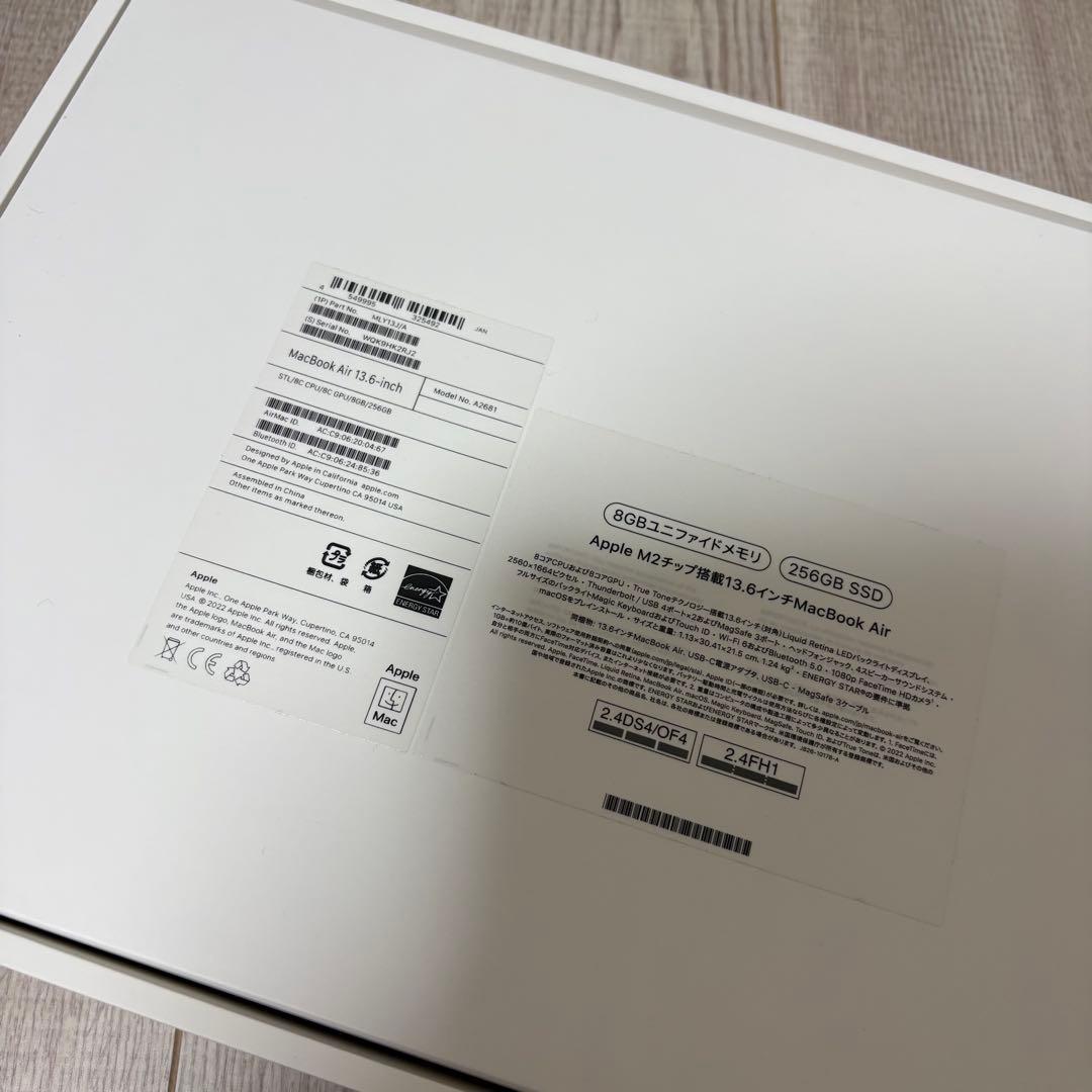 MacBook Air 2022 メモリ8GBストレージ256GB
