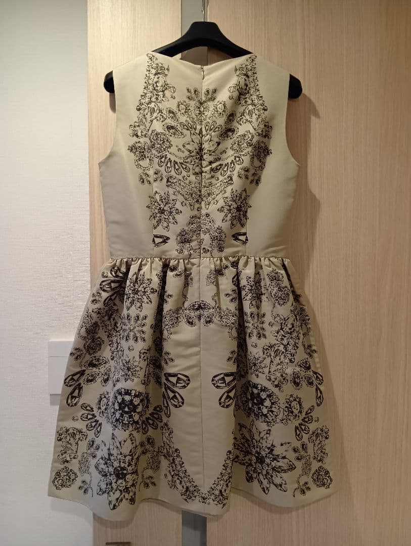 RED VALENTINO レッドヴァレンティノ＊ジュエリー柄 ワンピース 40