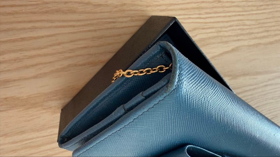 【hr.s】PRADA サフィアーノレザー 長財布 青