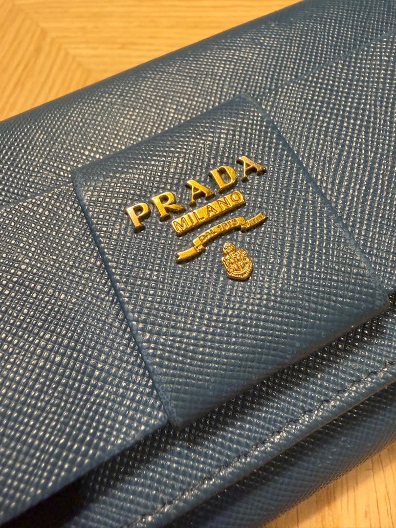【hr.s】PRADA サフィアーノレザー 長財布 青