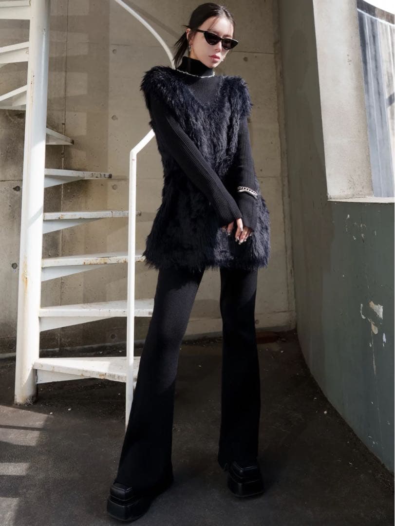 glamlips 3ピースknitセットアップ