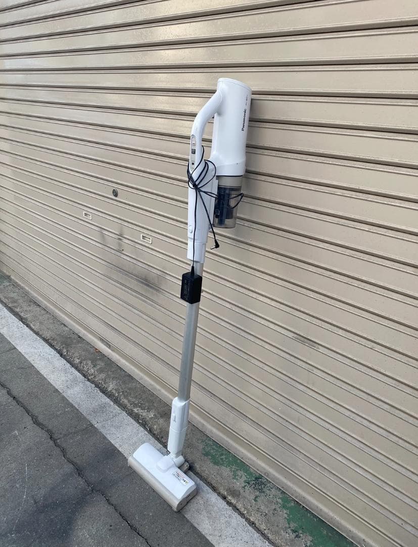 A457/G031◆Panasonic コードレス掃除機 「MC‐SB31J」