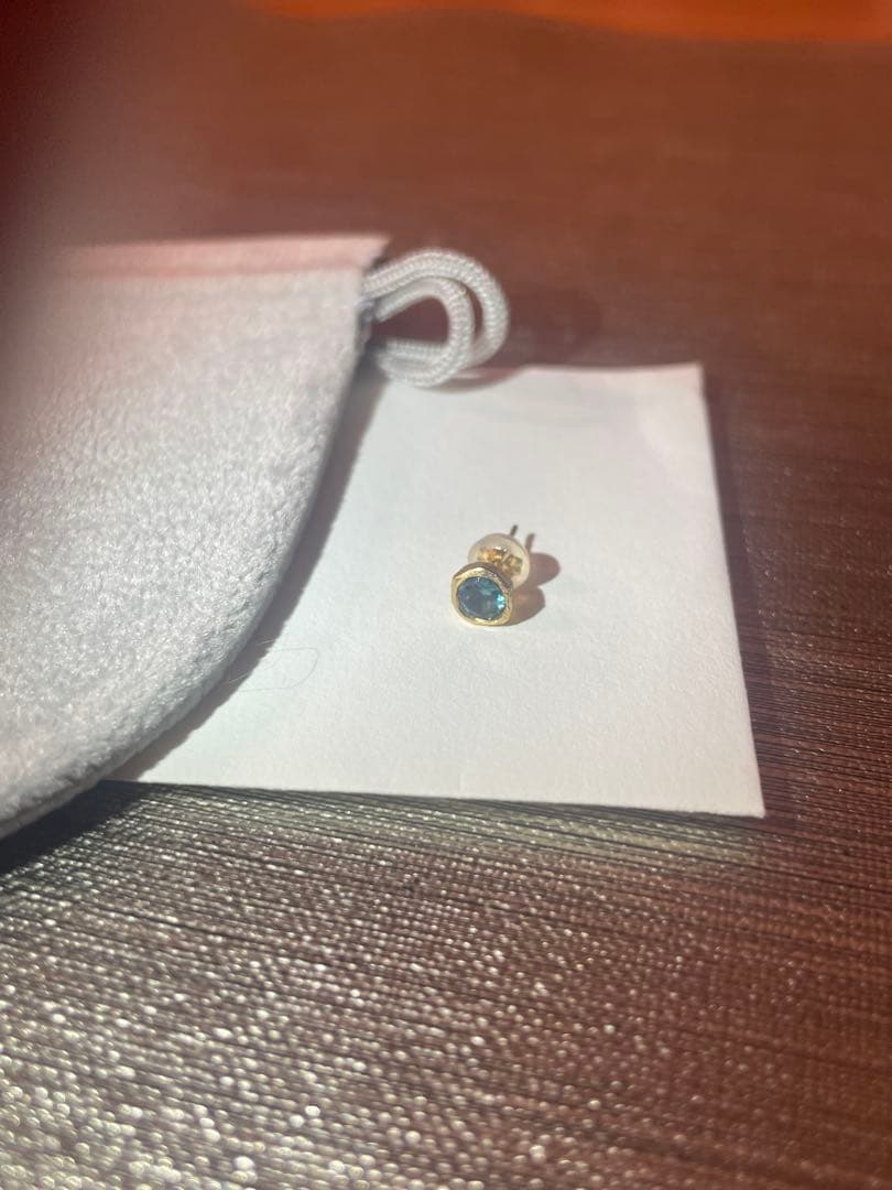 新品同様！MONAKA jwellery モナカジュエリー ポストピアス 片耳用