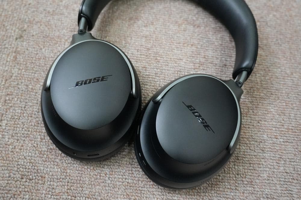 QuietComfort Ultra Headphones 第1世代
