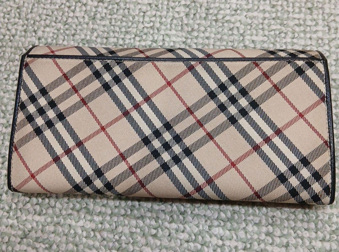 BURBERRY チェック柄 長財布