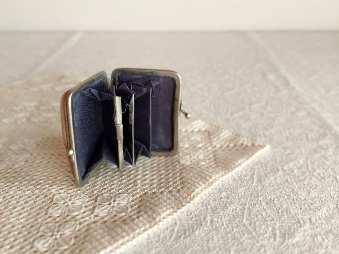 * vintage purse ୨୧ .·*° 貝がらの 小物入れ がま口