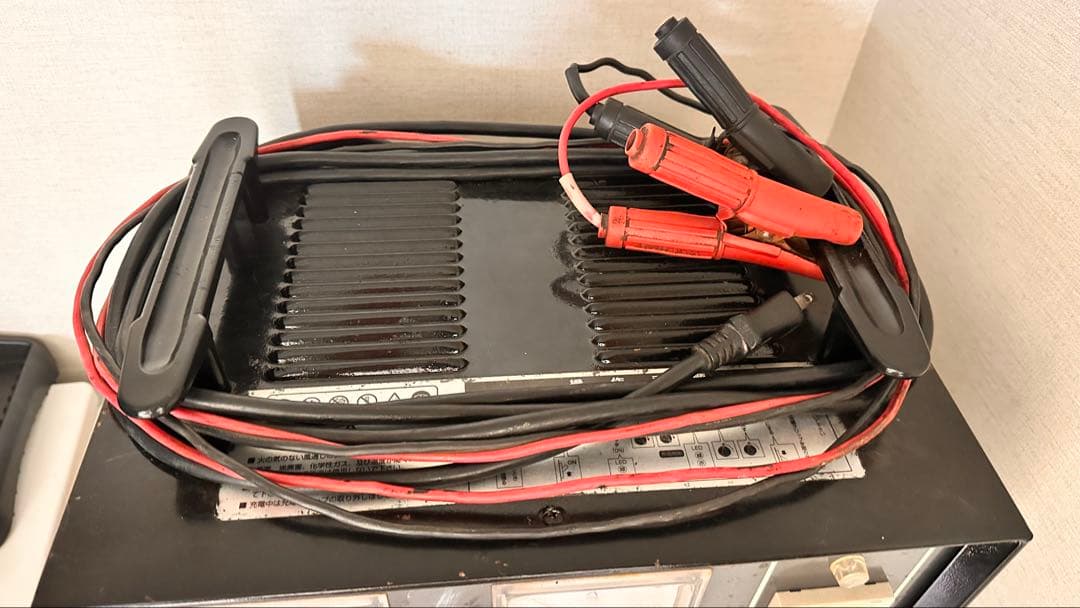 ローライダー　MAX8 バッテリー充電器