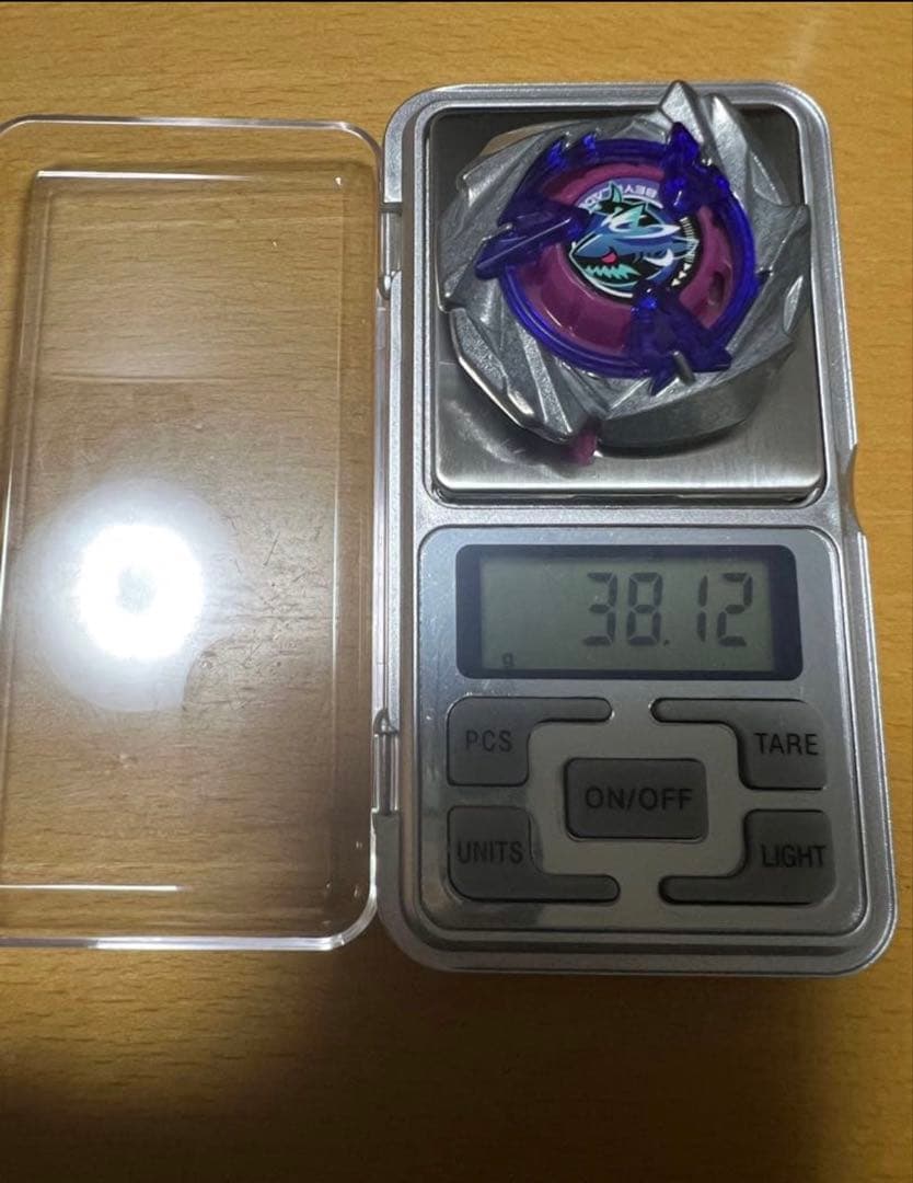 ベイブレードX 高重量ブレード単体シャークスケイル A1個体