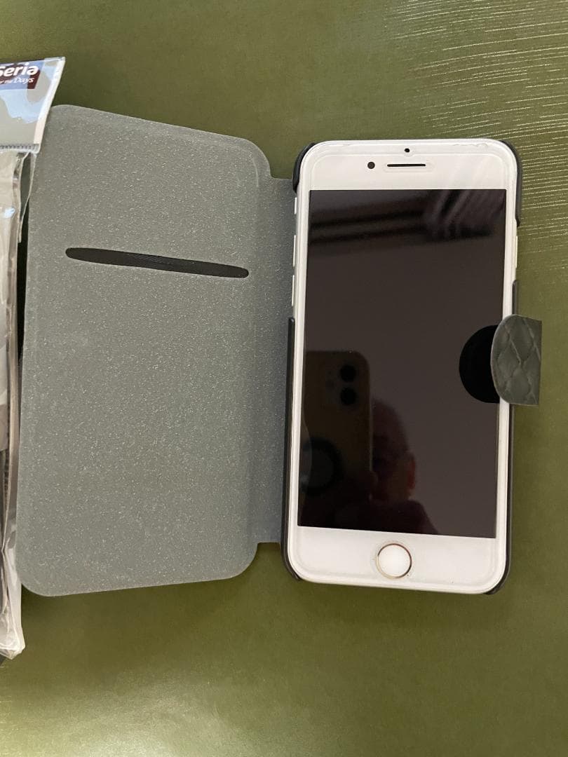 iPhone8 64GB シルバーのSIMフリー