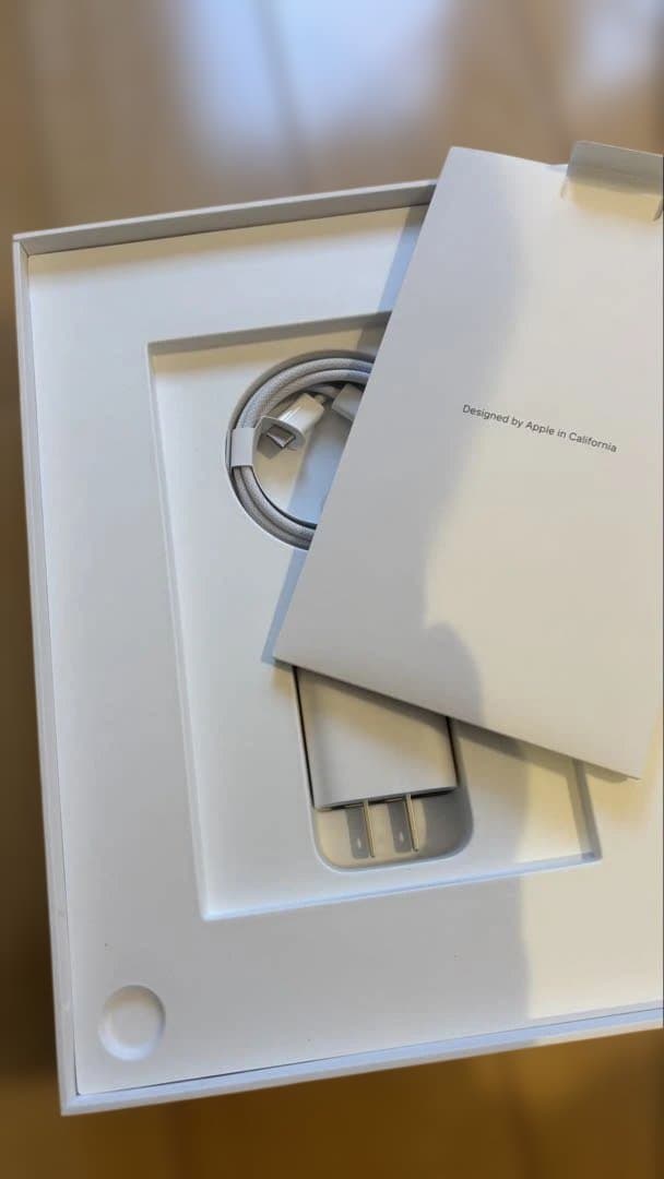 iPad 10世代 ブルー Wi-Fiモデル ケース付き