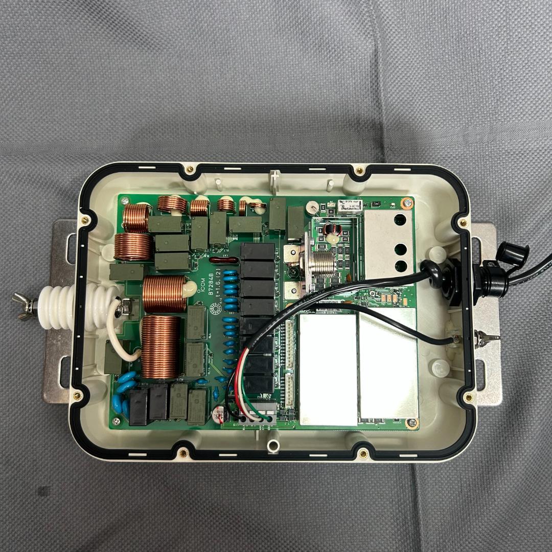 ICOM HF+50MHzオートマチックアンテナチューナーAH-4