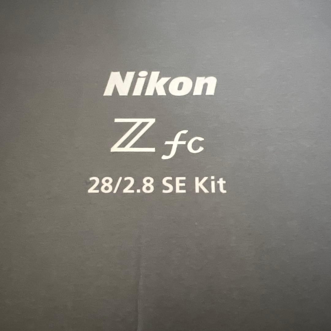 Nikon Z fc スペシャルエディション　ミラーレスカメラ 本体とレンズ付き