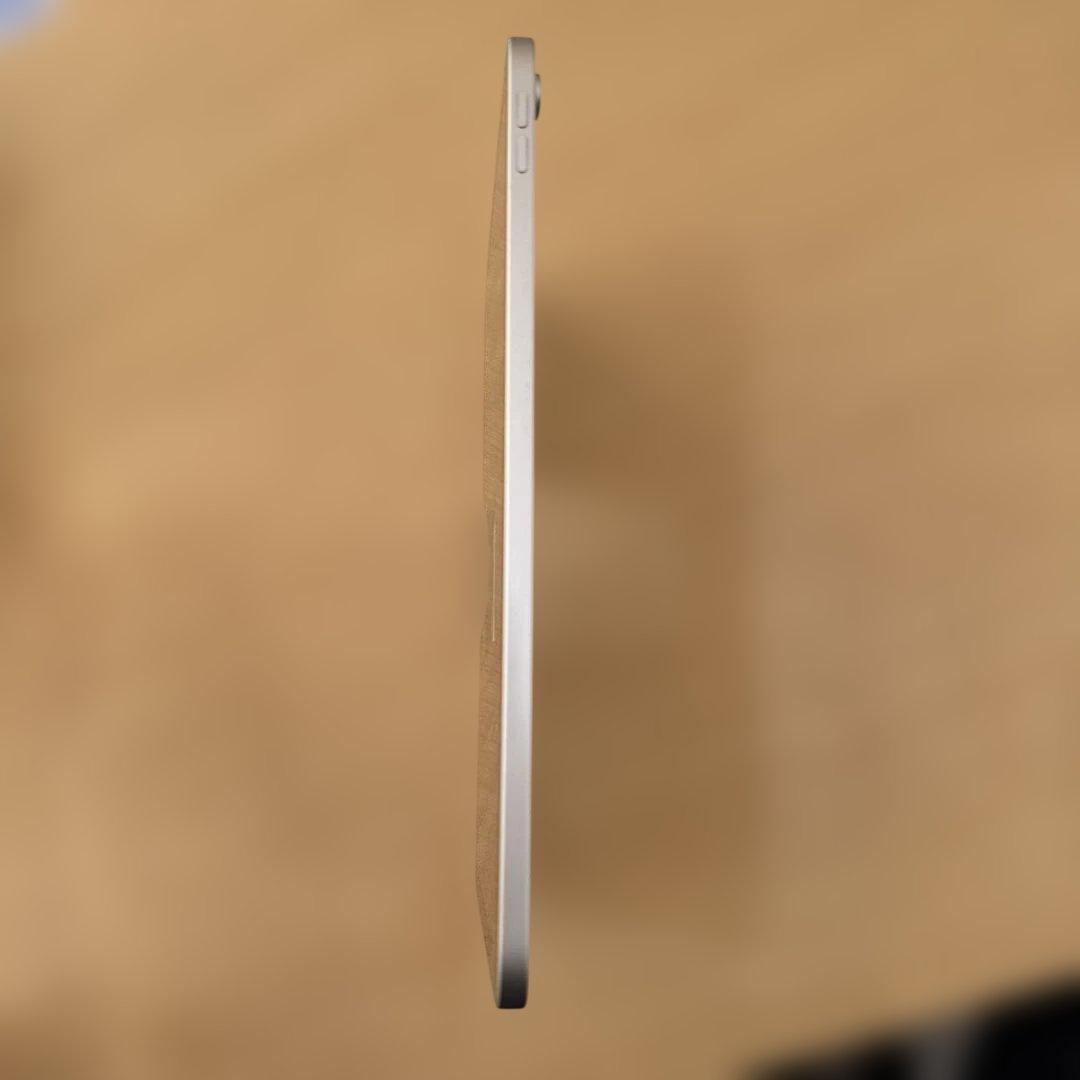 iPad 第10世代 Wi-Fi 64GB シルバー