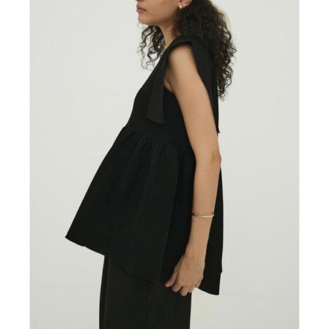 美品　クラネ　CLANE　スクエアスリーブギャザーニットトップス　1　ブラック