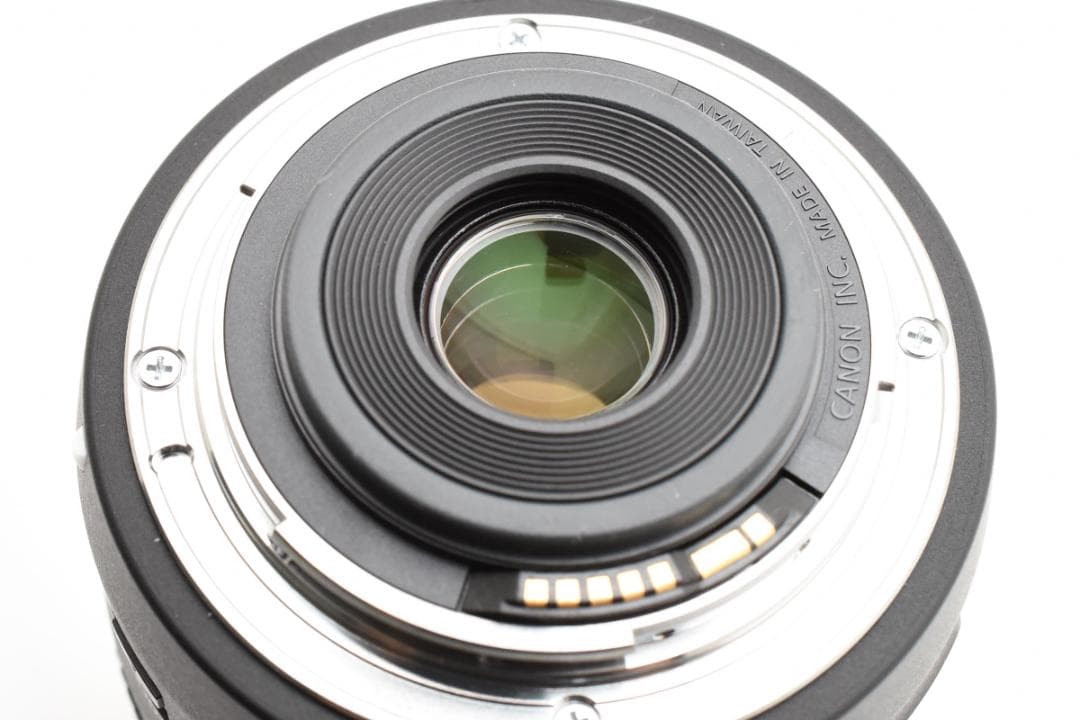 超美品 キャノン EF-S 18-135mm F3.5-5.6 IS M617