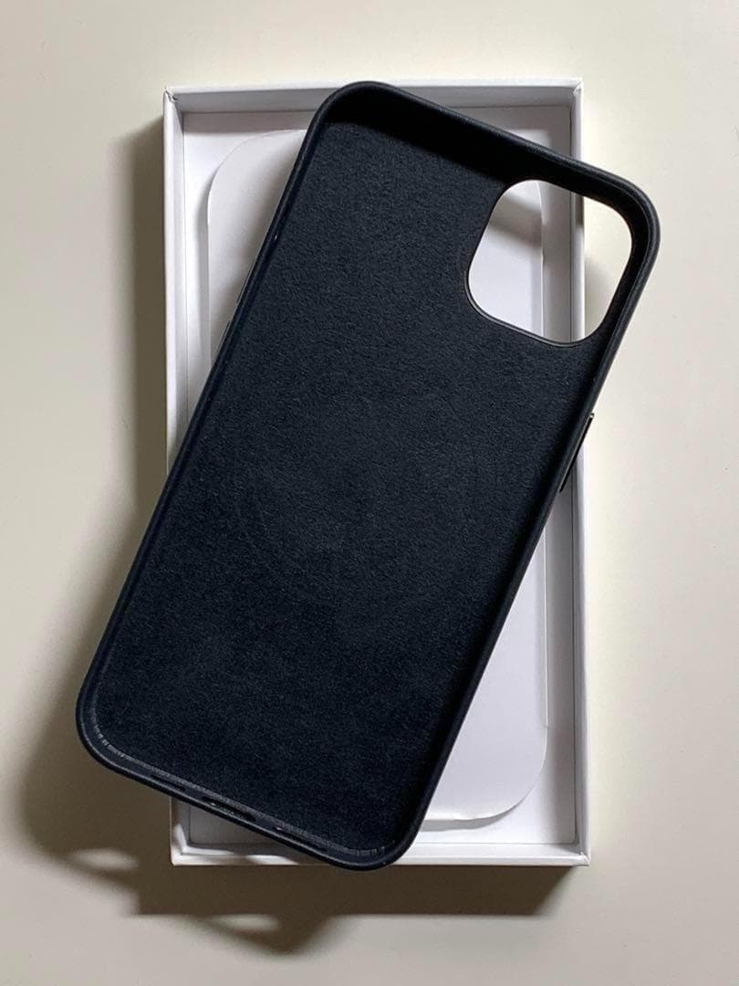 【美品】純正 iPhone 13 レザーケース・ミッドナイト③