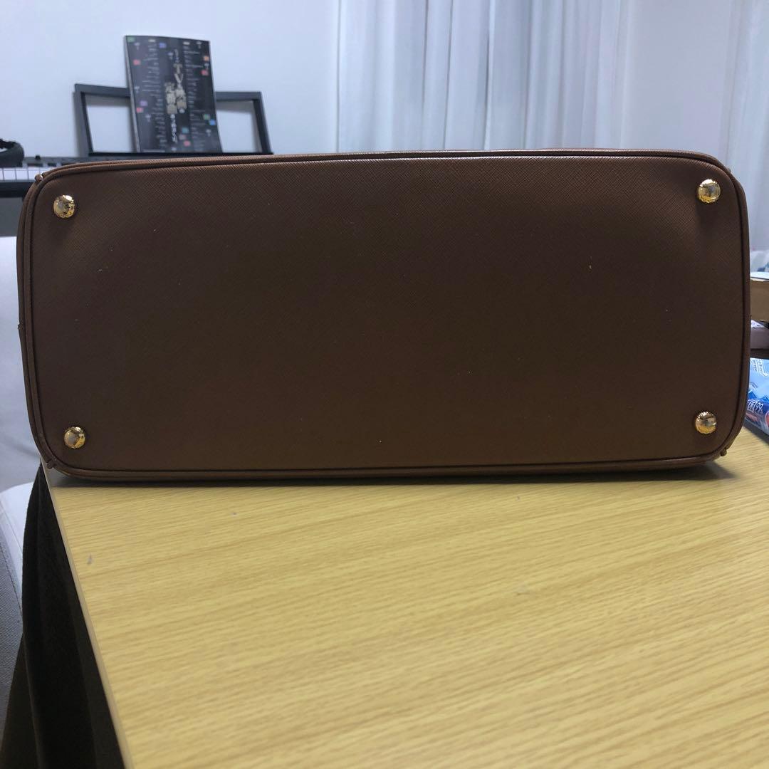 PRADA ガレリア　サフィアーノ　ビジネスバック