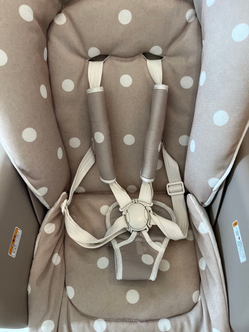 美品★KATOJIヒッコロ II ベージュ　ハイローチェア