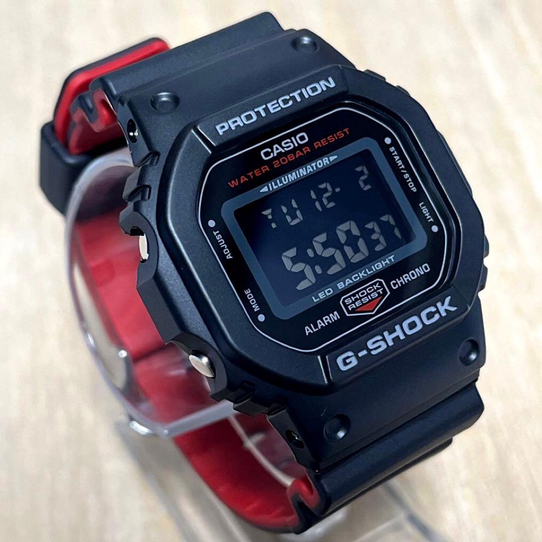 必見★未使用人気モデル極美品G-SHOCK DW-5600UHRブラック×レッド