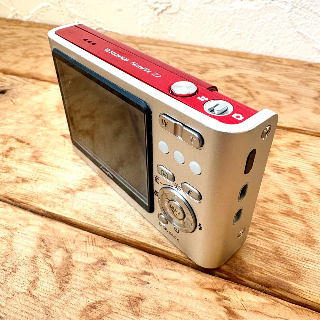 富士フィルム FUJIFILM FinePix Z2