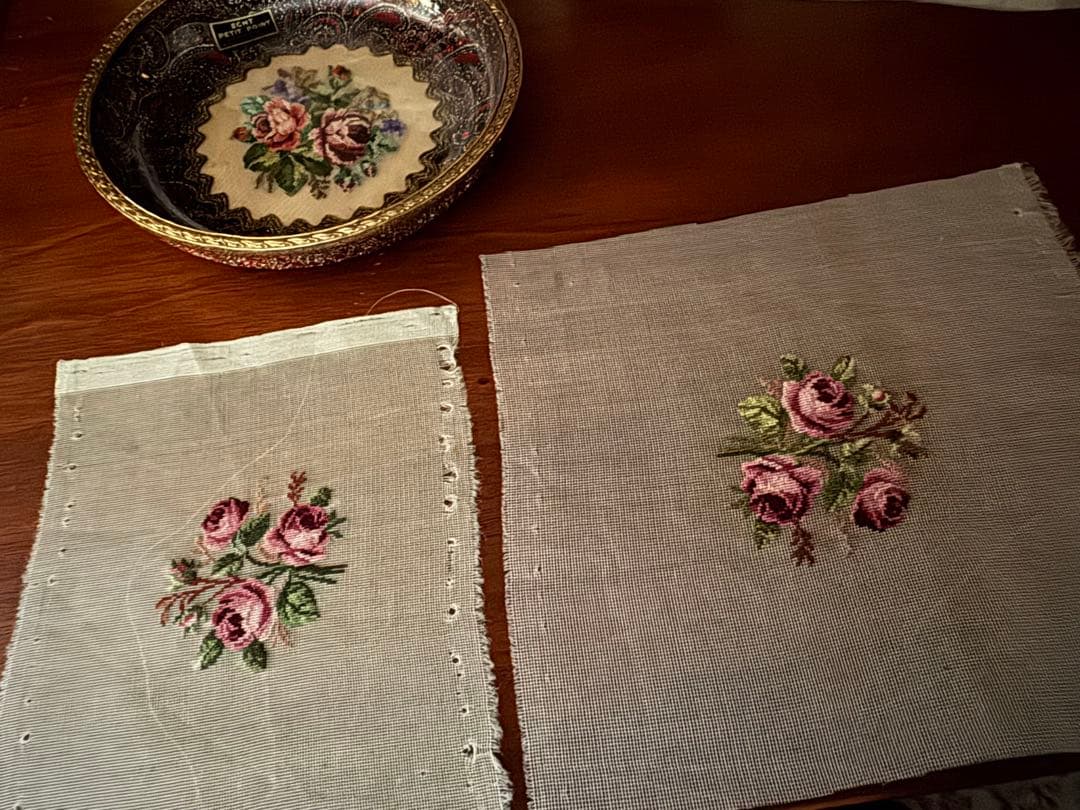 maruco様　1930年頃オーストリアハンドメイドプチポワン薔薇