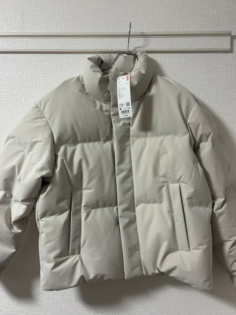 UNIQLO シームレスダウンジャケット　ナチュラル　 M