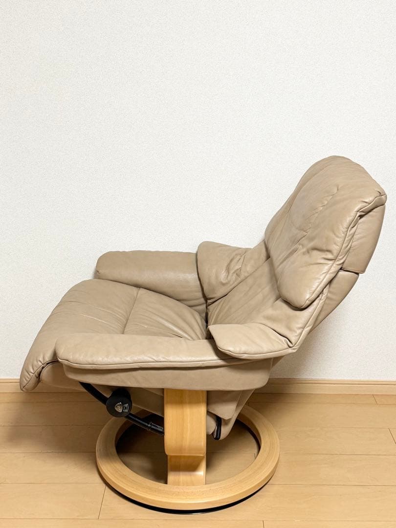 エコーネス ストレスレスチェア　ノルウェー製　本革 オットマン付き