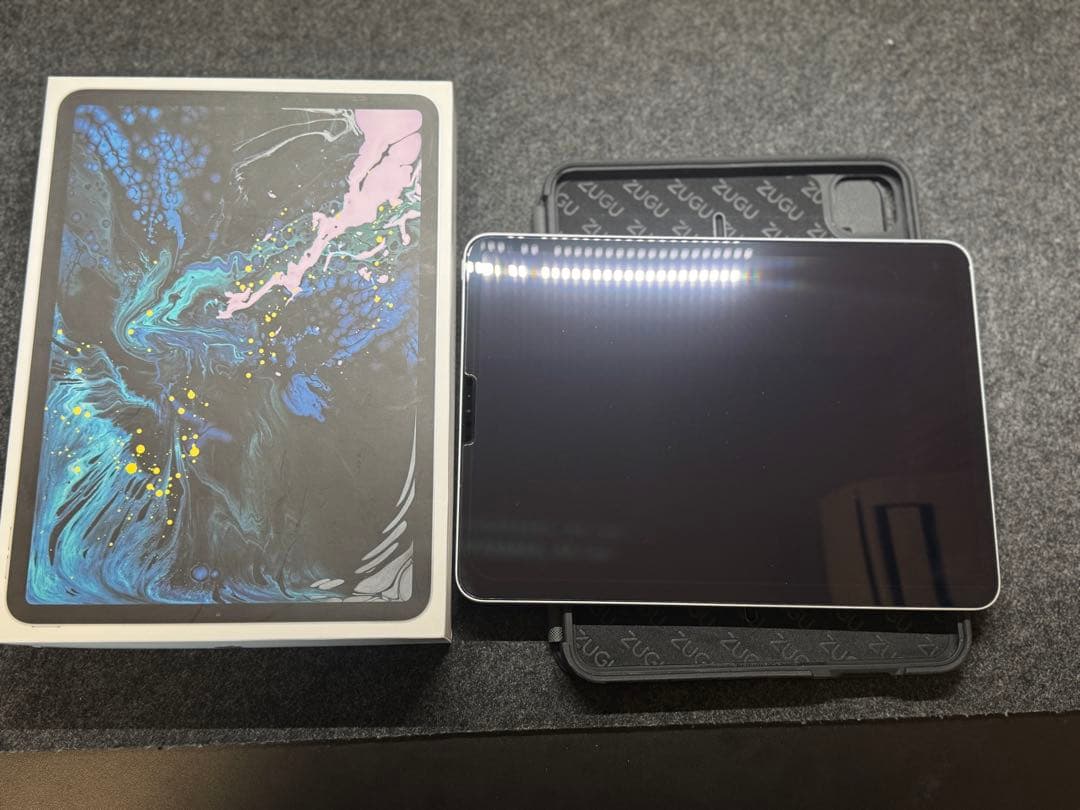 美品 iPad Pro 11インチ1TB＋ZUGUケース