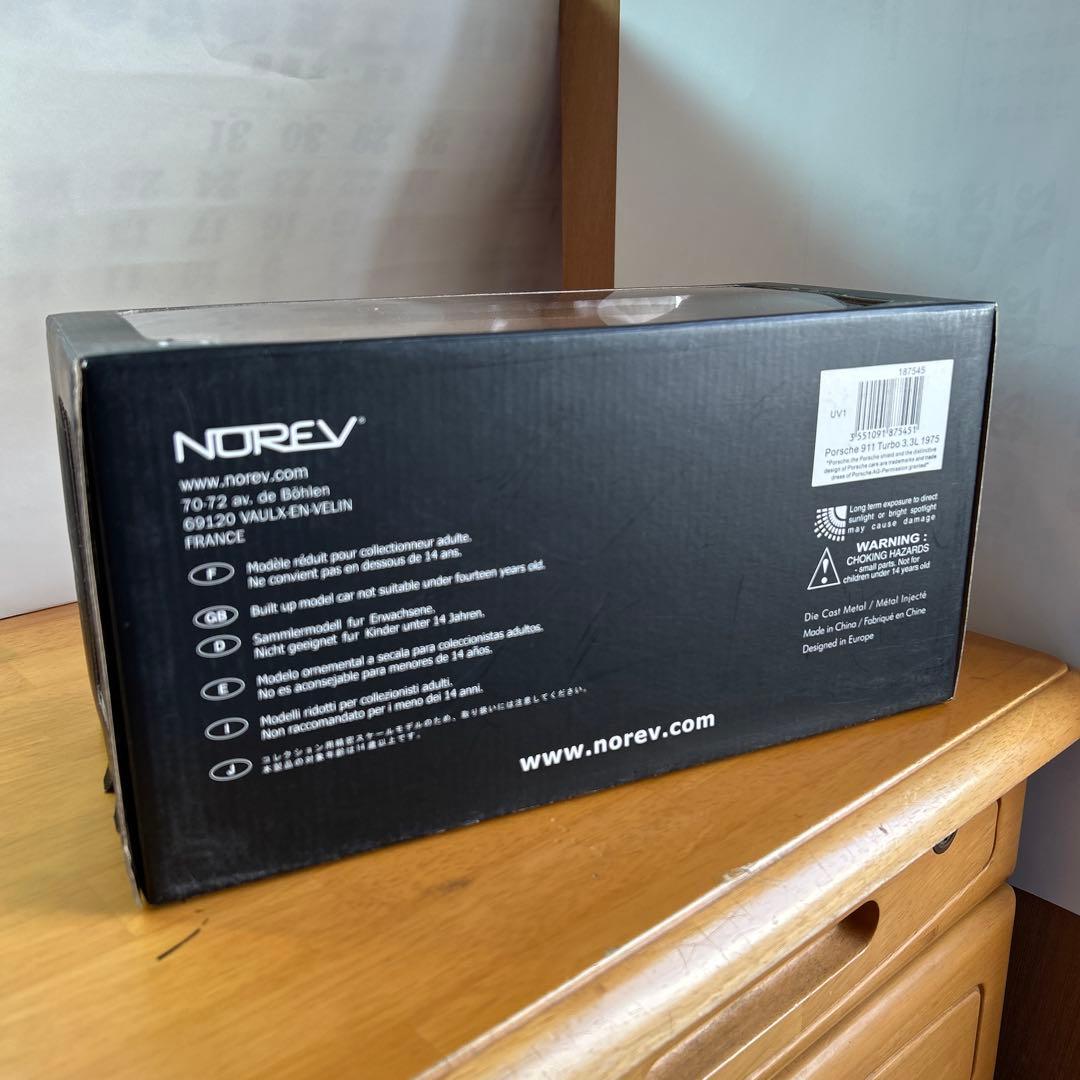 1/18ノレブ　ポルシェ911ダーボー