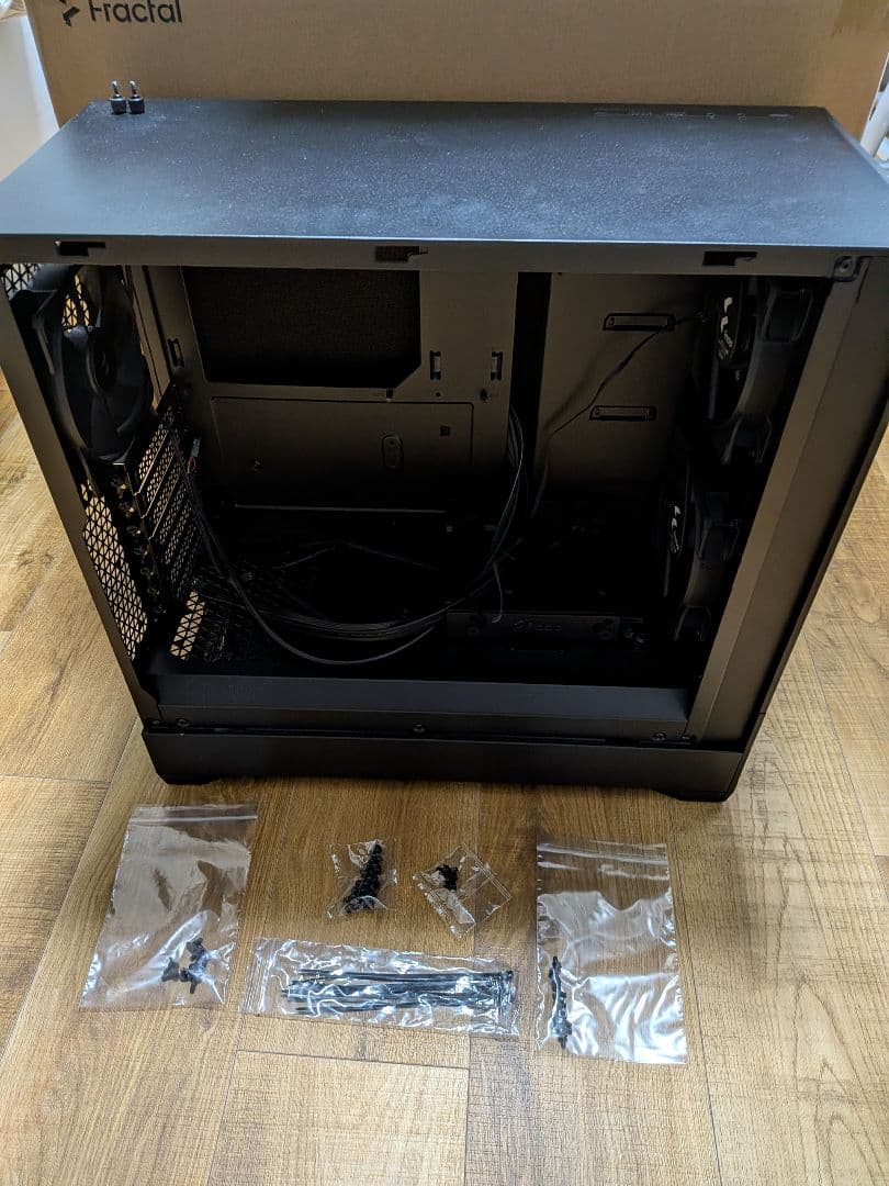 Fractal Design Pop silent ミドルタワーケース