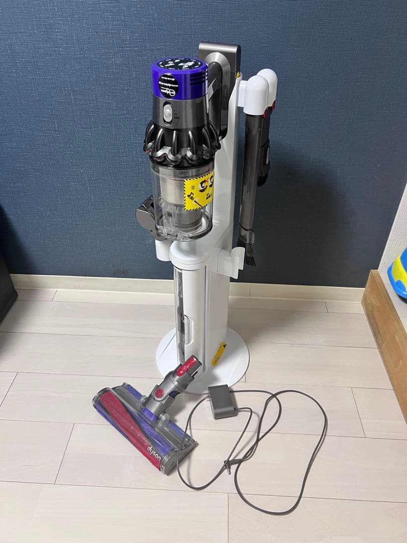セット販売 dyson V10 スティッククリーナー 収納ドッグ付き