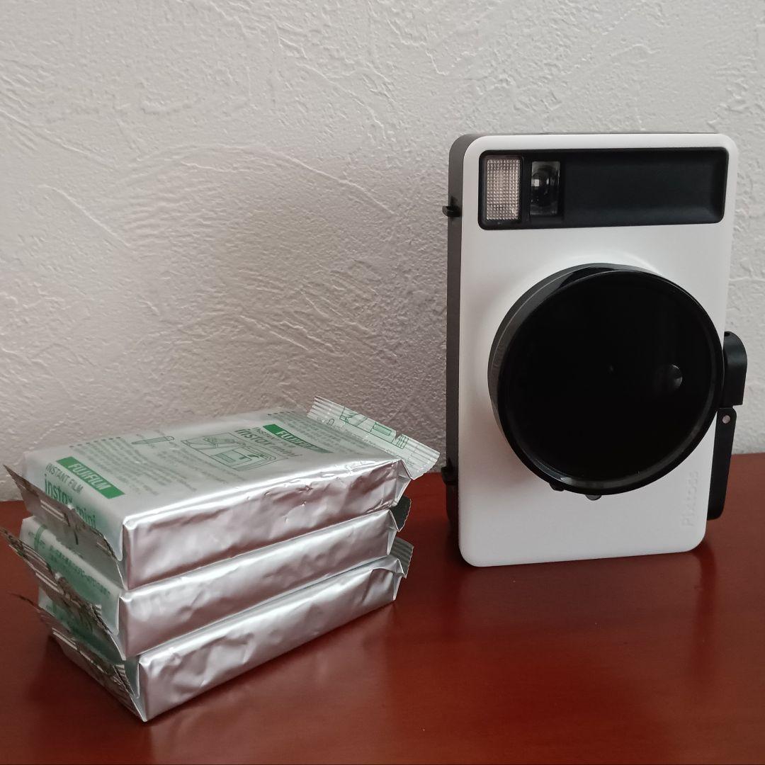 チェキとフィルム