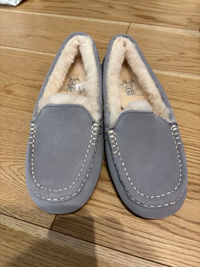 アグ アンスレー UGG モカシン ライトグレー　24cm