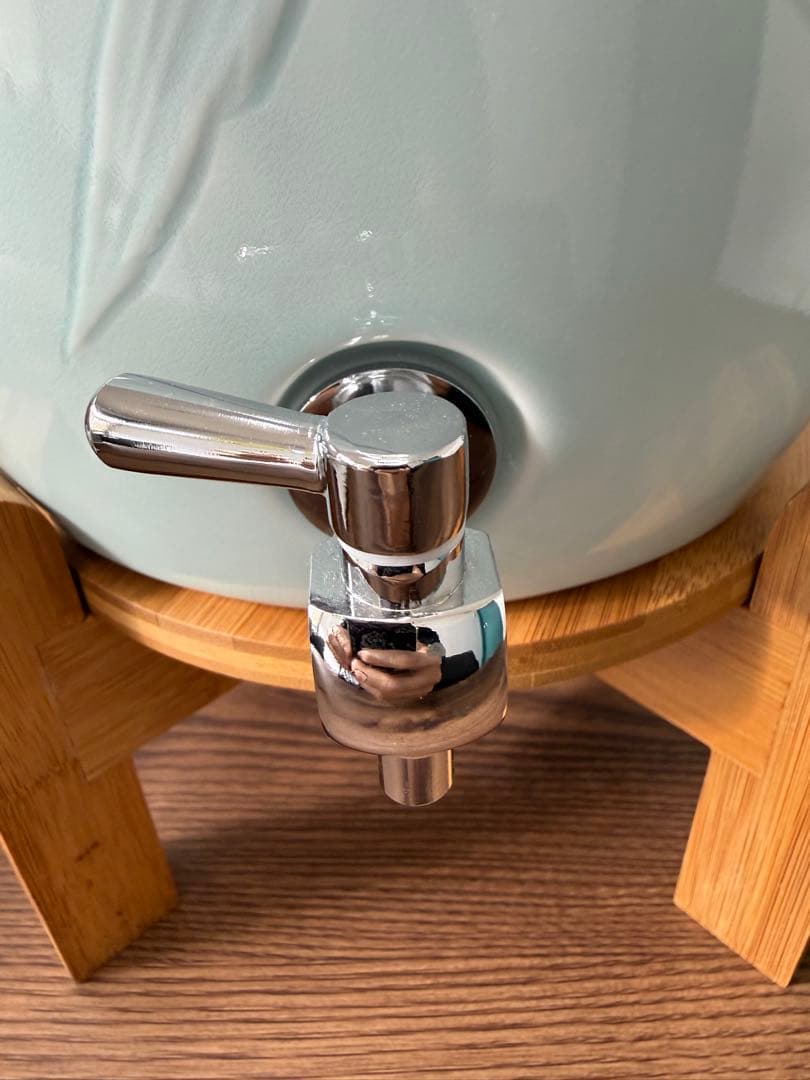 値下げ　完売品　セラミック製陶器浄水器 百年のしずく 青磁笹 3L 未使用品