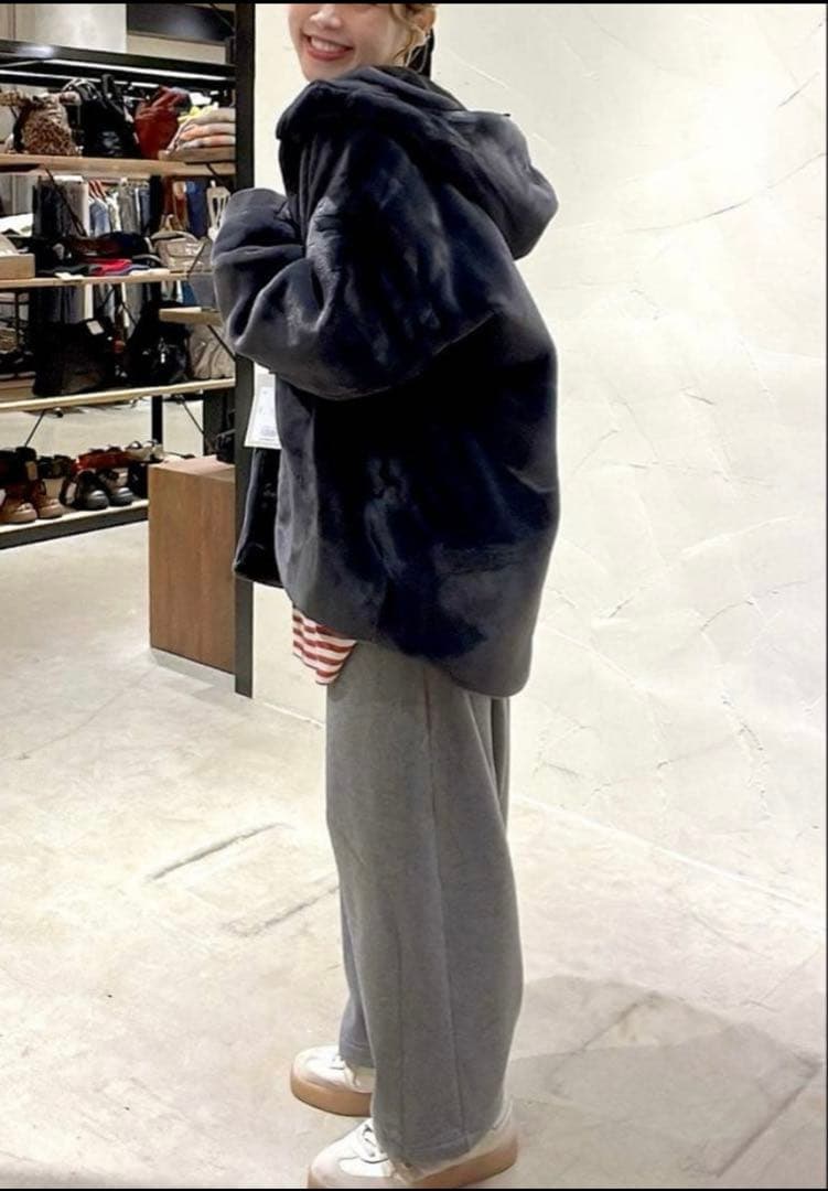 完売品新品タグ付[MODE NORM CORE] ベルベットファーフードブルゾン