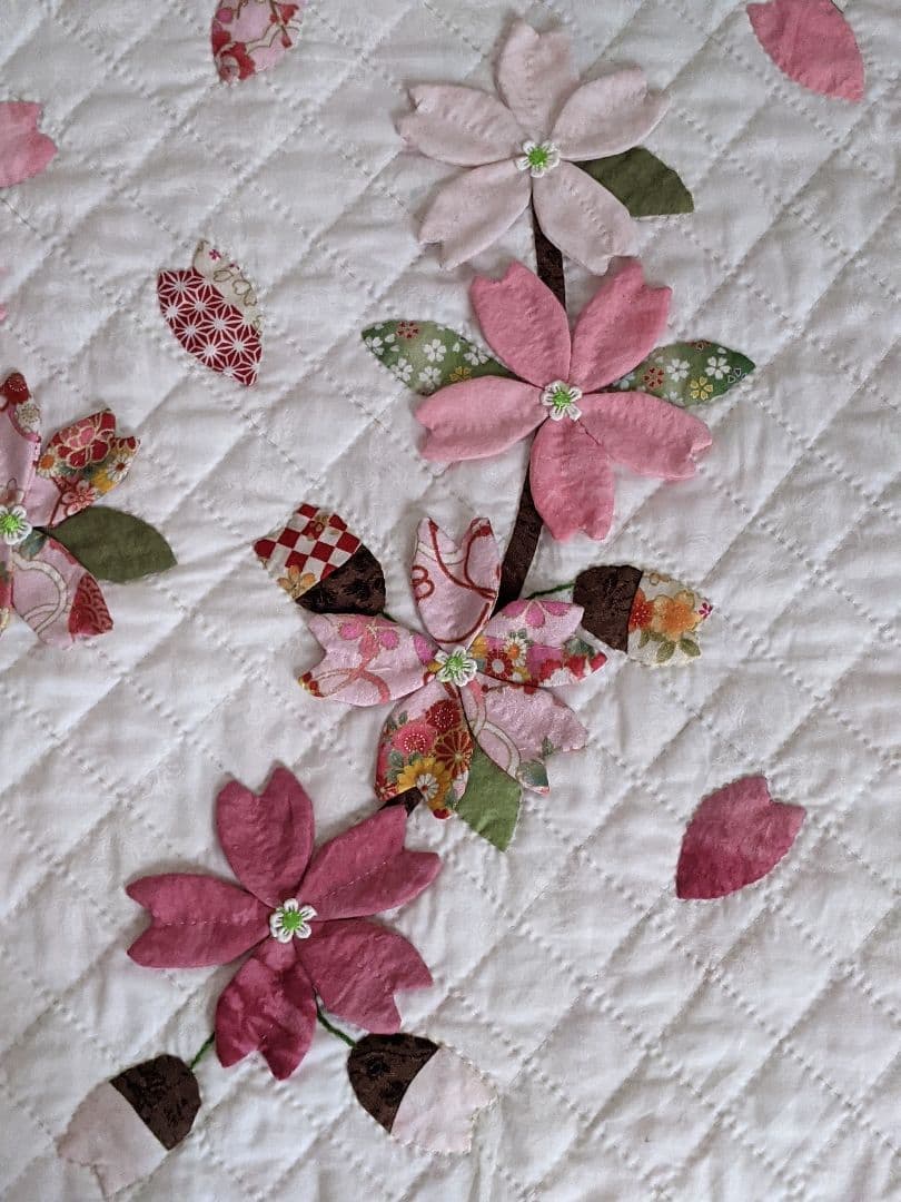 しだれ桜　パッチワークキルト　タペストリー