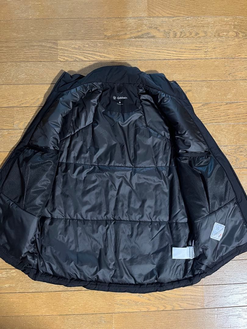 トップス GOLDWIN GORE-TEXWINDSTOPPER PuffyMilVest