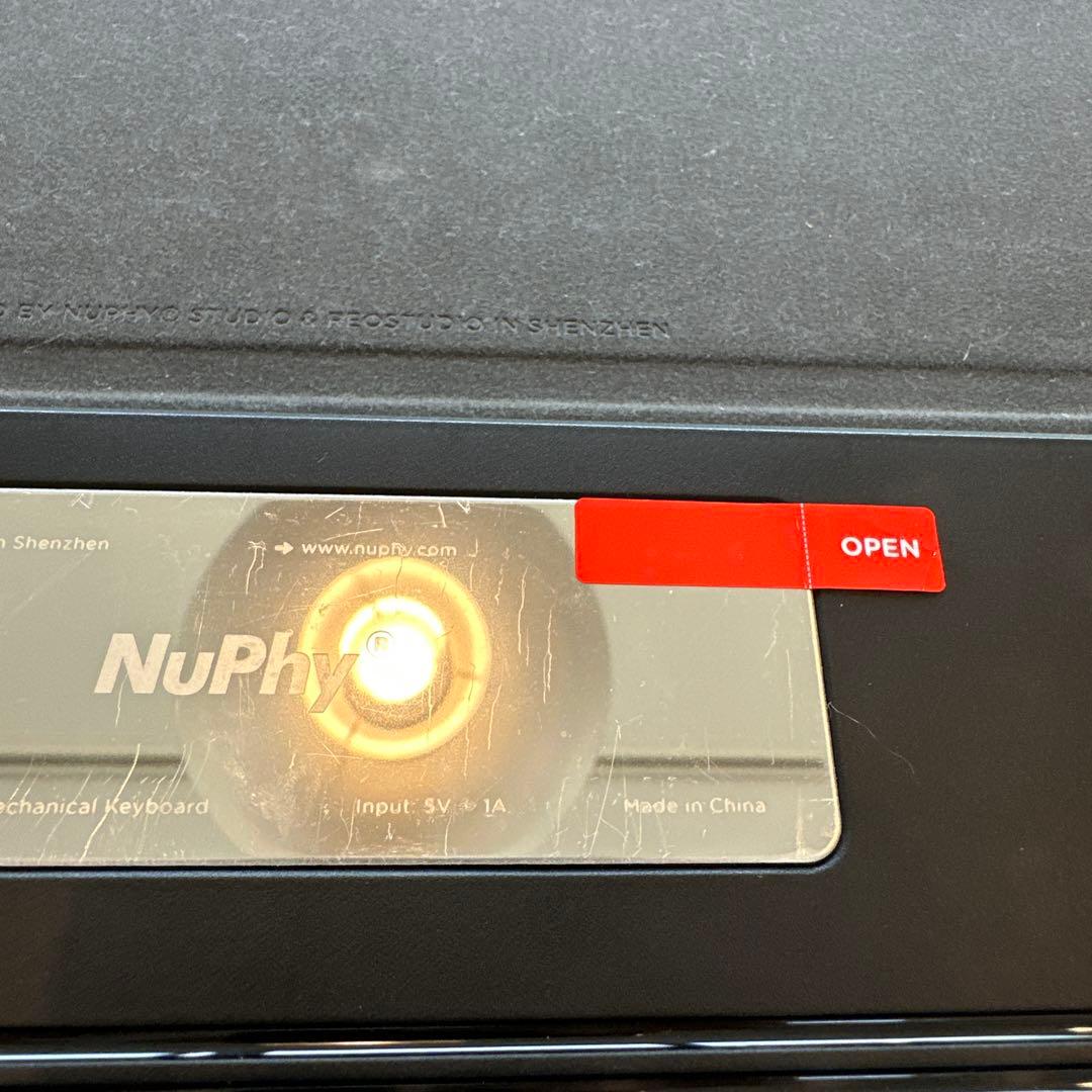 ニューファイ　nuphy キーボード　赤軸