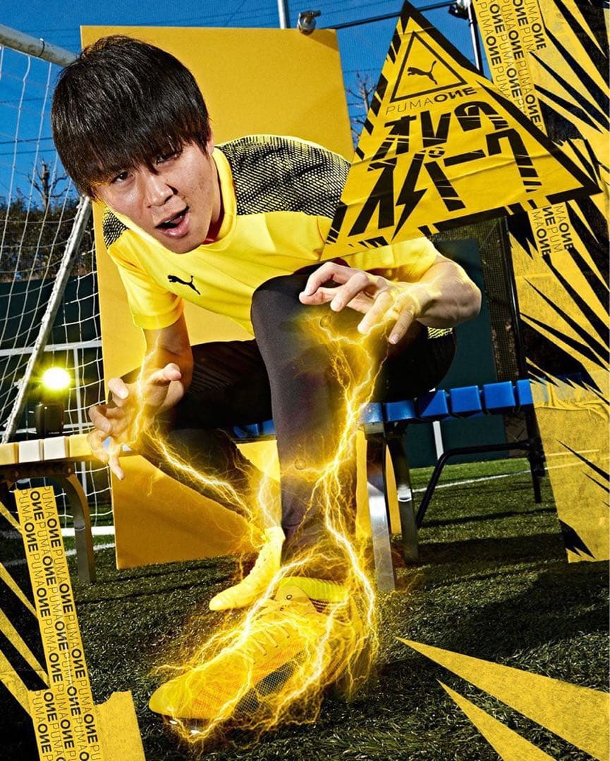 川崎フロンターレ　脇坂泰斗　実使用スパイク　サイン付