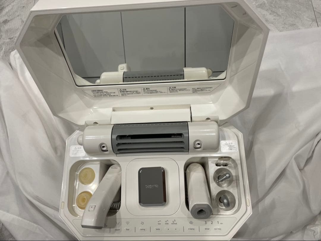 ❗️在庫処分❗️サキナ　saqina Lucie 美顔器 稼働確認済み