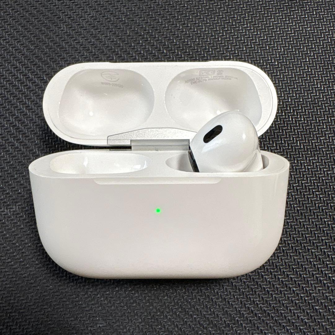 AirPods Pro 第2世代　充電ケース付き　右耳のみ