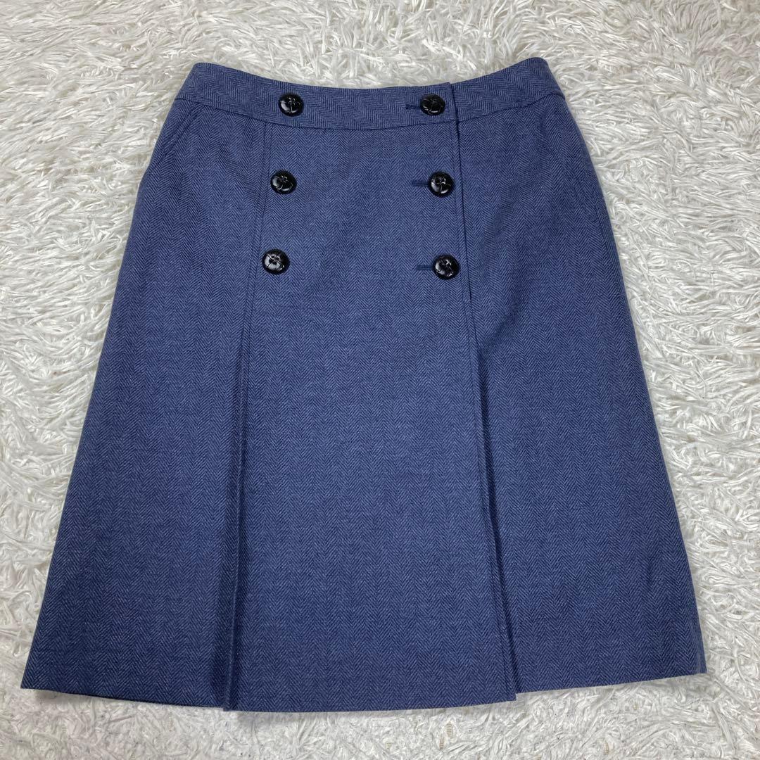 アクアスキュータム　ネイビー　ヘリンボーン　くるみボタン　サイズ8(M)